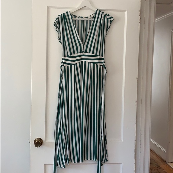 Ava Green and White Midi Dress - Picture 1 of 6